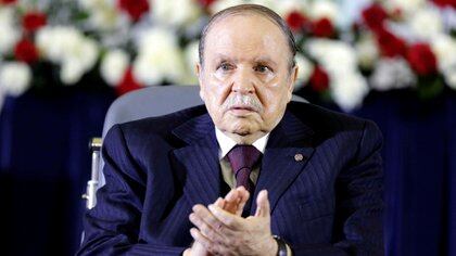 Abdelaziz Bouteflika renunció a la Presidencia de Argelia tras 20 años de mandato
