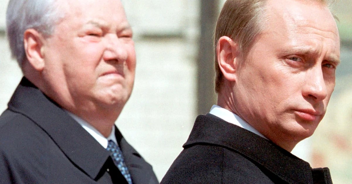 A 22 años de la llegada de Putin a la presidencia de Rusia: de oscuro espía  de la KGB al manejo despiadado del poder - Infobae
