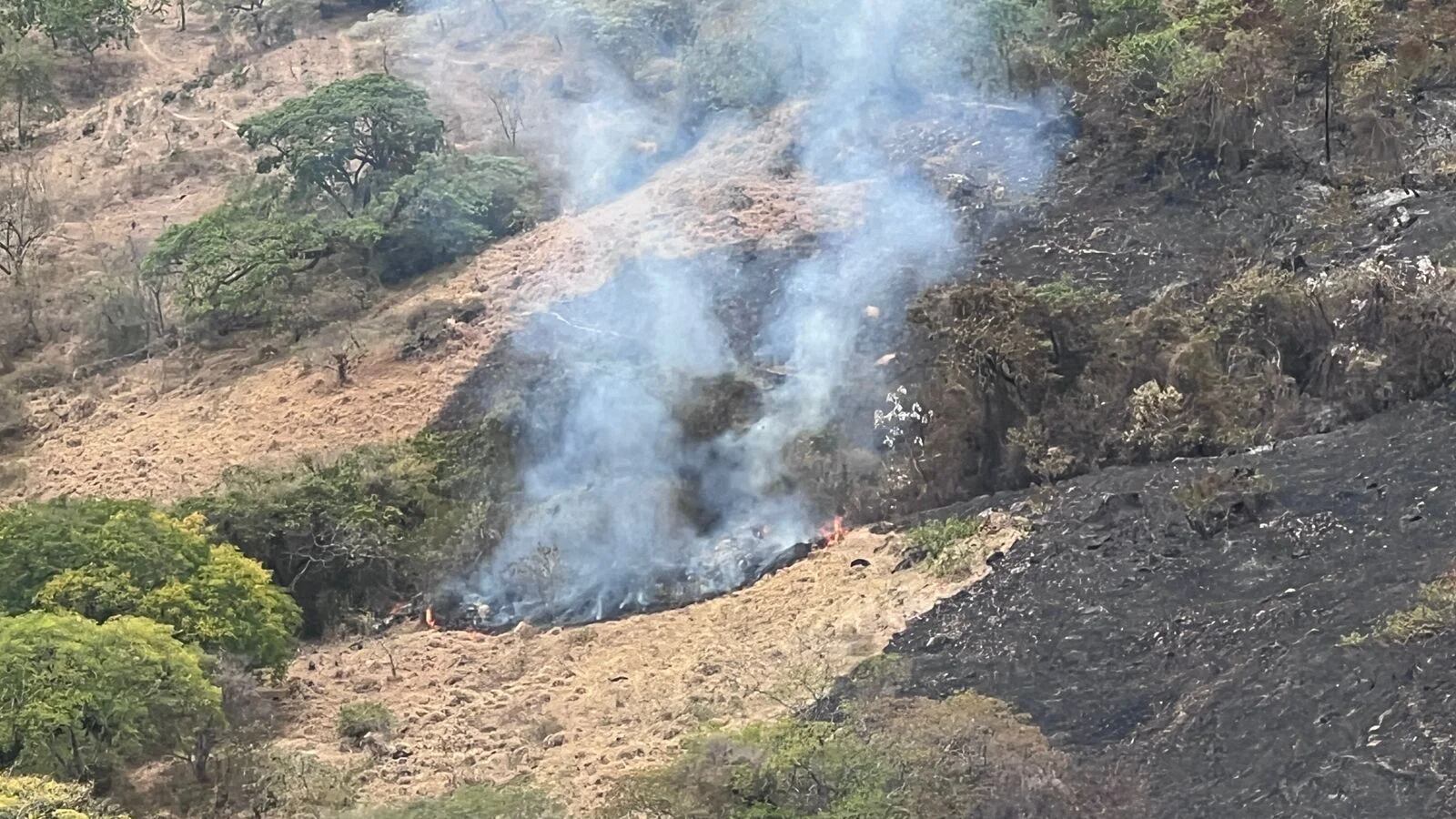 Continúan los esfuerzos para extinguir incendio de gran magnitud en Yaguará, Huila