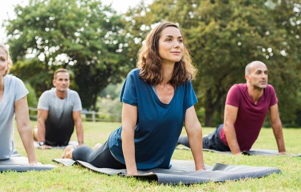 Los beneficios se adaptan directamente al practicante de yoga