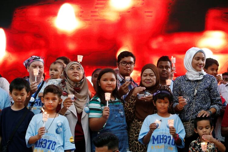 Los familiares de los pasajeros del MH370 realizan una conmemoración anual en Kuala Lumpur. (REUTERS/Lai Seng Sin)