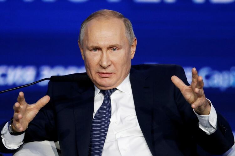 El presidente ruso Vladimir Putin sueña con una internet propia a la que pueda controlar (Reuters)