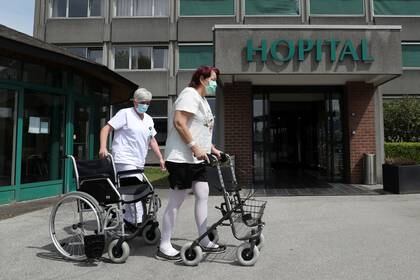 La disminución de la fuerza del sistema inmune con la edad también es una explicación parcial de la creciente incidencia de la enfermedad en las personas mayores (REUTERS/Yves Herman)