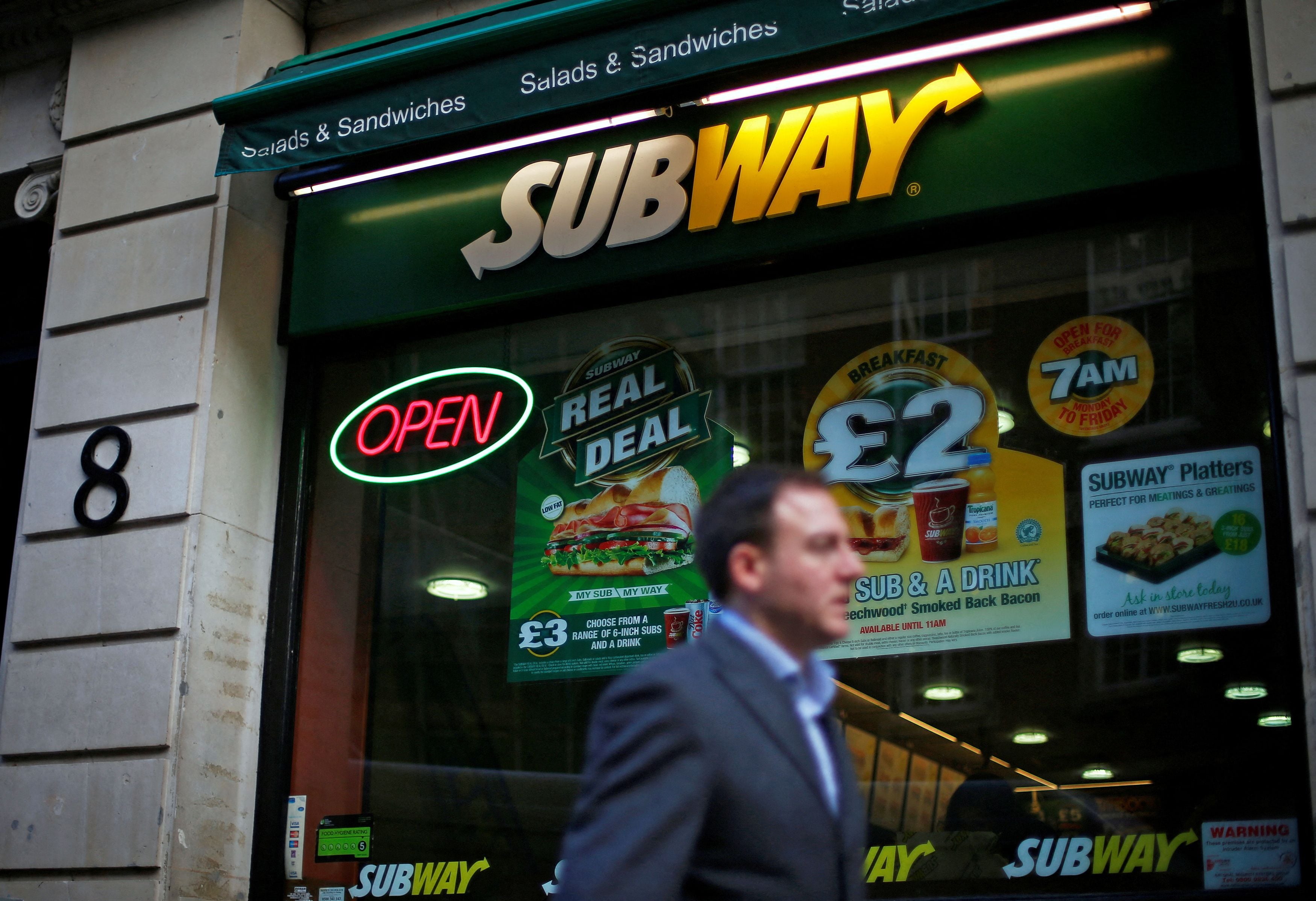Con una posible venta, Subway traza planes de crecimiento global. REUTERS/Andrew Winning/File Photo