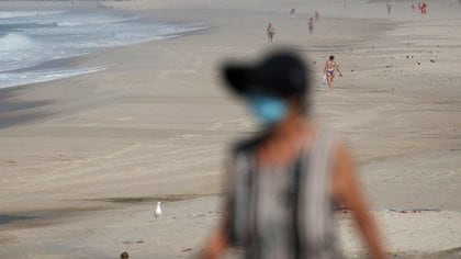 El avance del coronavirus forzó a las autoridades de Río de Janeiro a cerrar este fin de semana sus playas (REUTERS/Ricardo Moraes)