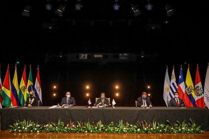 Bustillo aseguró que confía en poder firmar el acuerdo entre Unión Europea y Mercosur (Anibal Olevar/Paraguay Presidency/Handout via REUTERS)