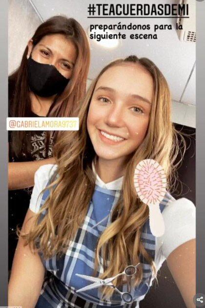 Un momento en el área de maquillaje de Televisa fue compartido por la joven este viernes (Foto: Instagram @ninarubin)