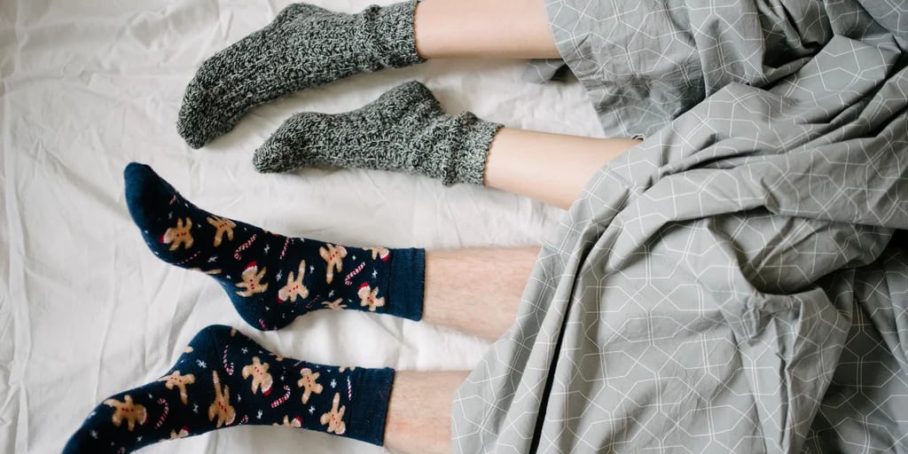 Cómo impacta en la calidad del sueño el uso de calcetines para domir: qué dice la ciencia