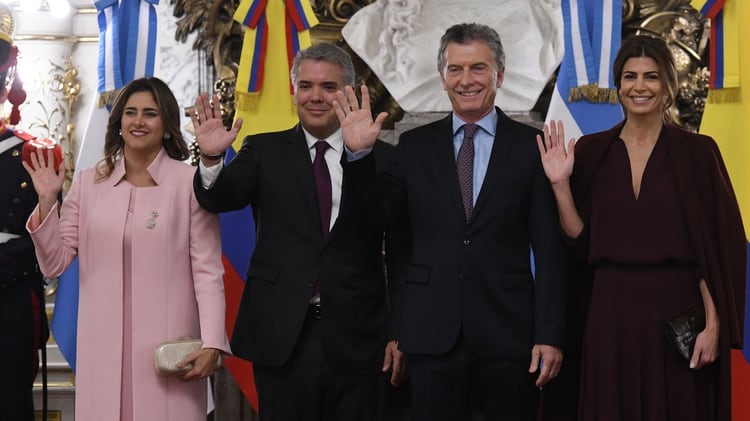Los Presidentes de Colombia y Argentina, junto a las Primeras Damas (Télam)
