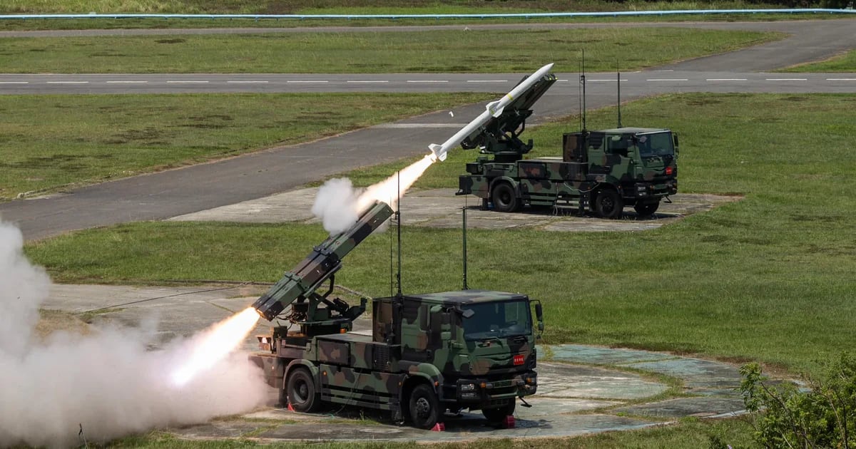 Taiwan successfully tested a self-made anti-aircraft missile to defend itself against the Chinese threat