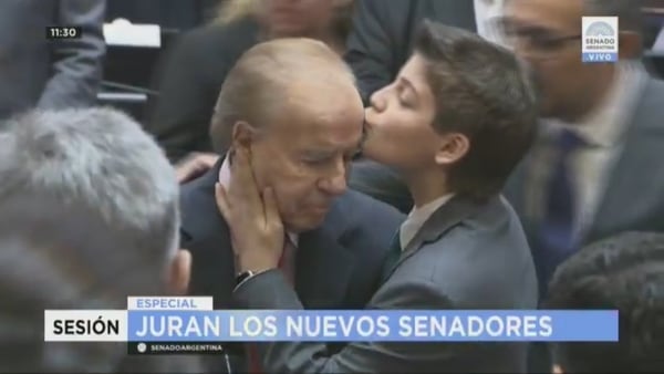 Carlos Menem estuvo acompañado por su nieto y Zulemita Menem.