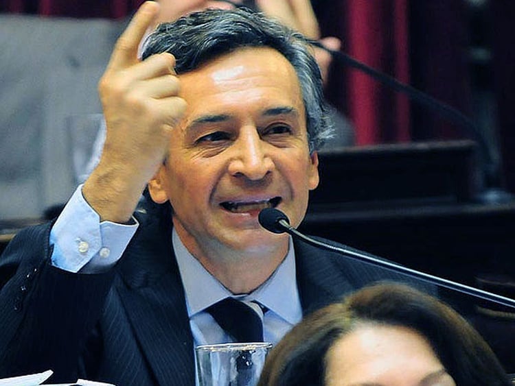 Roberto Basualdo, senador sanjuanino autor del proyecto
