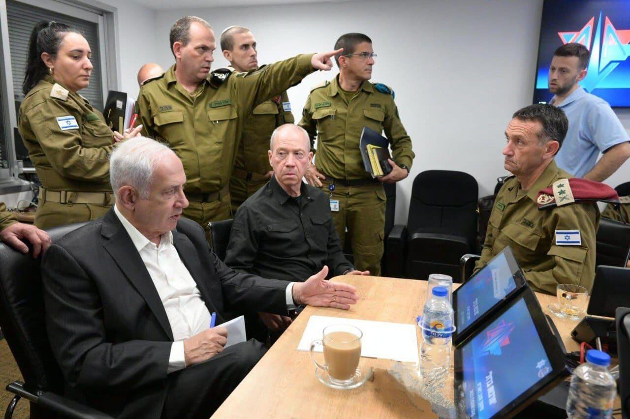 Netanyahu forma un gabinete de guerra con un rival político para vengar la masacre de Hamas. (EFE)
