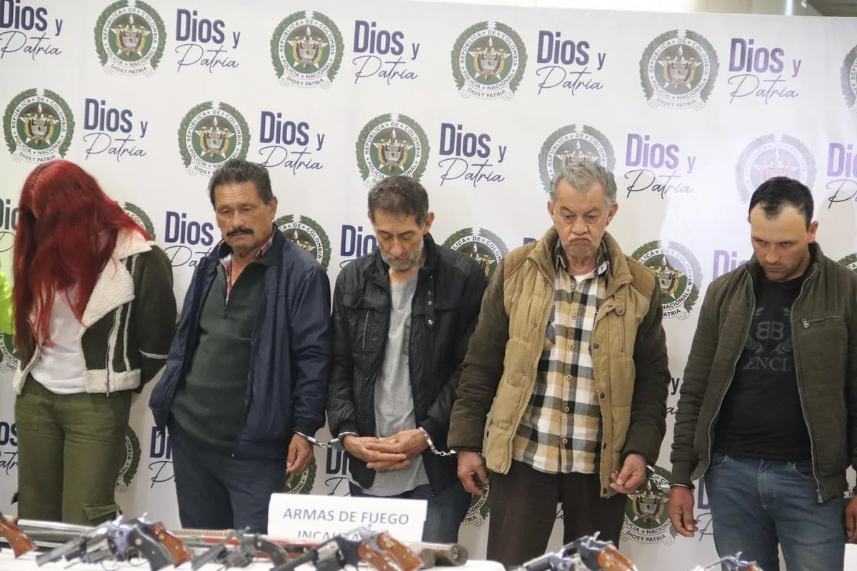 Caen Los Roncos, peligrosa banda dedicada a vender armas de fuego y droga  en Bogotá - Infobae