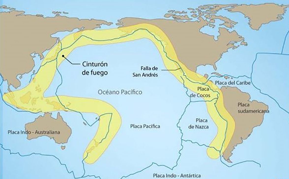 La interacción de placas tectónicas subyace a la intensa actividad sísmica y volcánica en el cinturón de fuego. (Archivo)