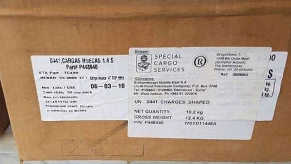Etiquetas de las cajas que contienen los explosivos argentinos