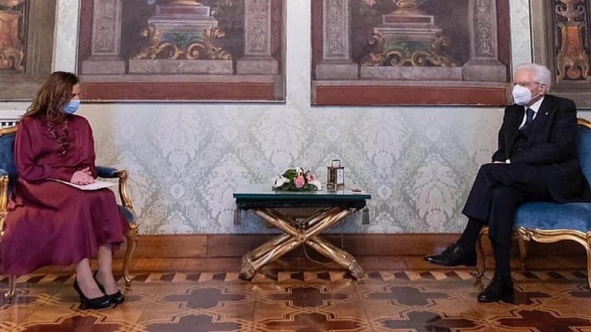 Mattarella mencionó a Gutiérrez la existencia de dos jarrones de la época colonial en México, en el la residencia oficial de Roma (Foto: Instagram/beatrizgutierrezmuller)