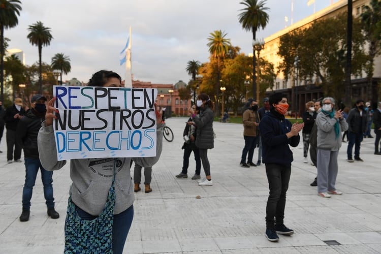 “No es verdad que si abrimos la cuarentena la economía se vuelve próspera”, respondió Alberto Fernández a quienes reclaman flexibilización del aislamiento social, preventivo y obligatorio. (Foto: Maximiliano Luna)