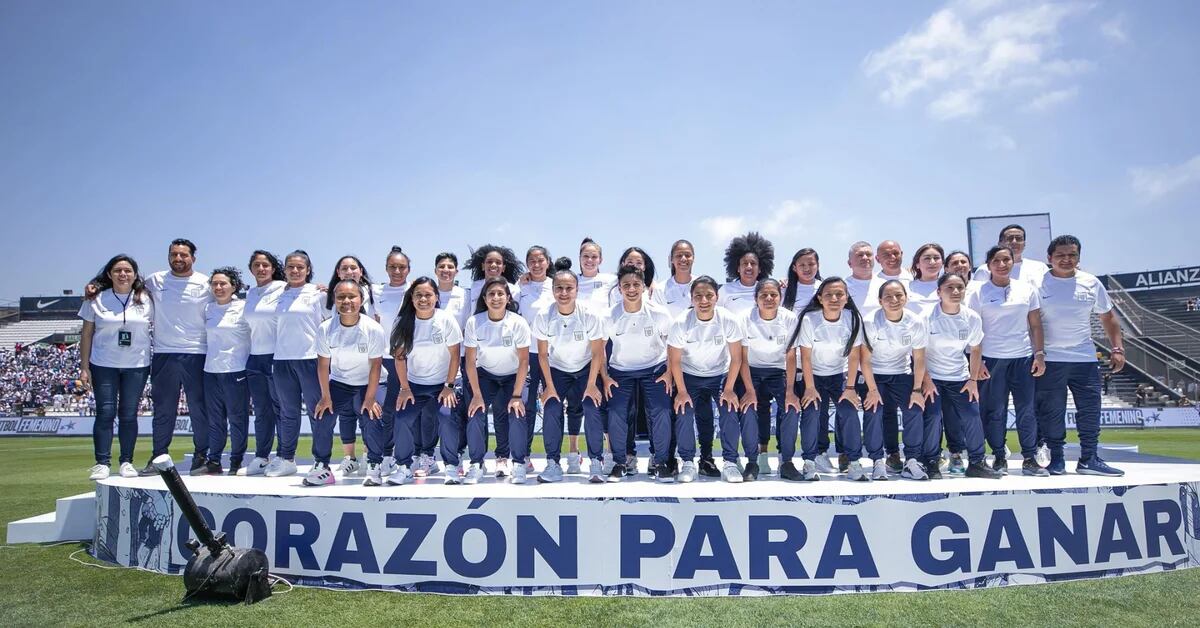 Women’s ‘Blue and White Night’ 2023 LIVE: Alianza Lima vs. Colo Colo, friendly and team presentation