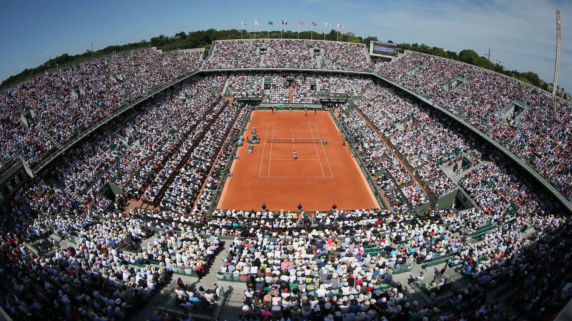 Roland Garros se juega en polvo de ladrillo (AP)