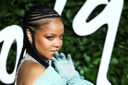 Rihanna declaró recientemente que continúa enamorada de su ex novio Chris Brown (Foto: Reuters)