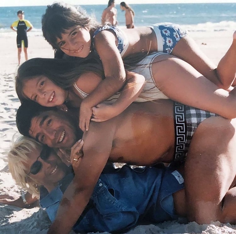Una foto de álbum de la familia Maradona: 