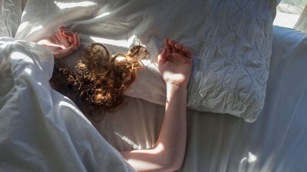 La pérdida de sueño crónica puede socavar poco a poco nuestra salud