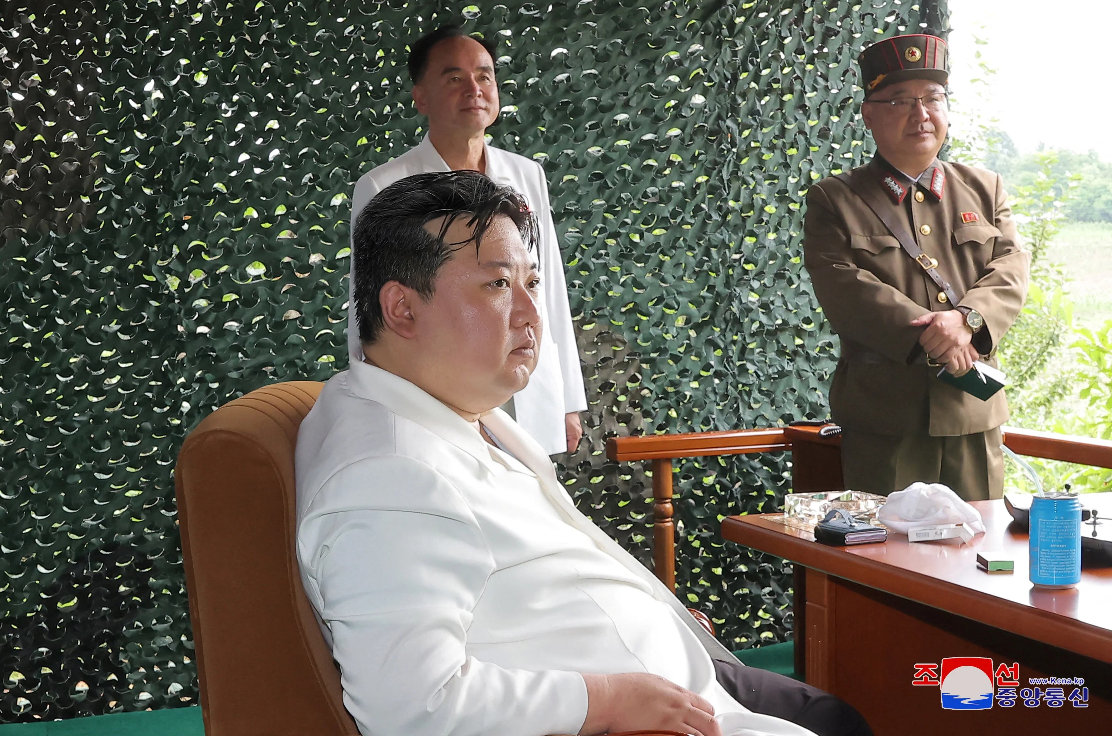 Entre los cuatro individuos sancionados se encuentran dos funcionarios del régimen, Jong Kyong-taek, miembro del Politburó y la Comisión de Asuntos Estatales, y Park Kwang-ho, ex director del Departamento de Propaganda y Agitación, área en la que Kim Yo-jong, hermana del líder norcoreano Kim Jong-un, es vicedirectora. (REUTERS)