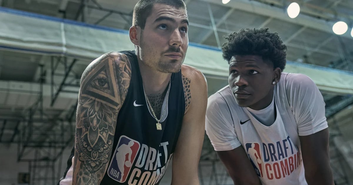 After outrage over his Netflix movie, Juancho Hernangómez is signed by a new NBA team
