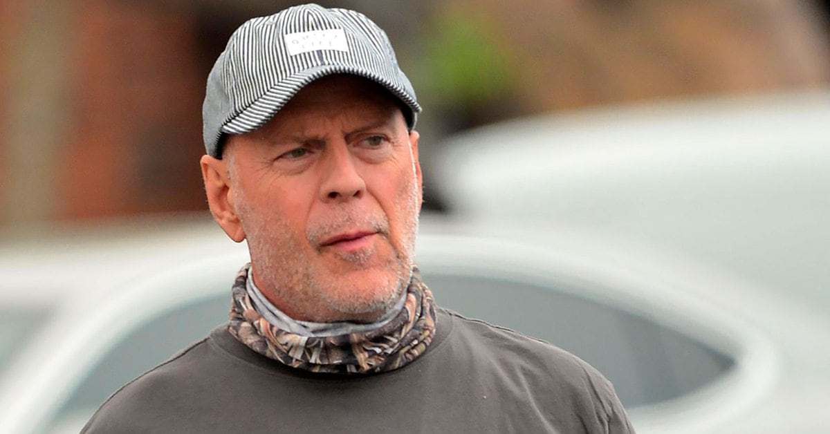 Bruce Willis kills a tent in Los Angeles by trying to use mascara