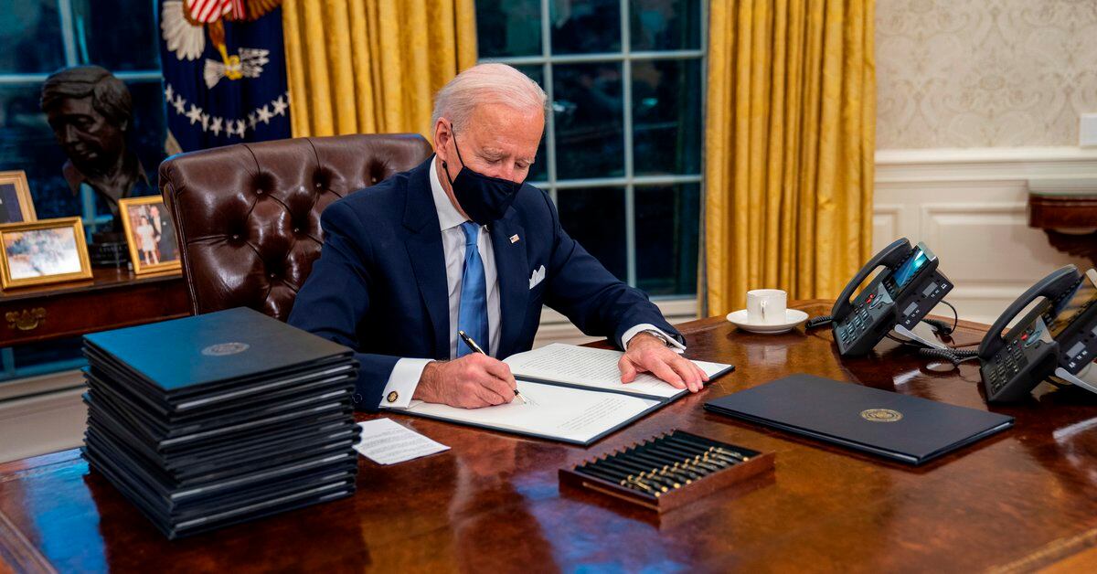 Biden mandated eliminating a “red button” that Trump installed in the Oval Office office to get rid of gas