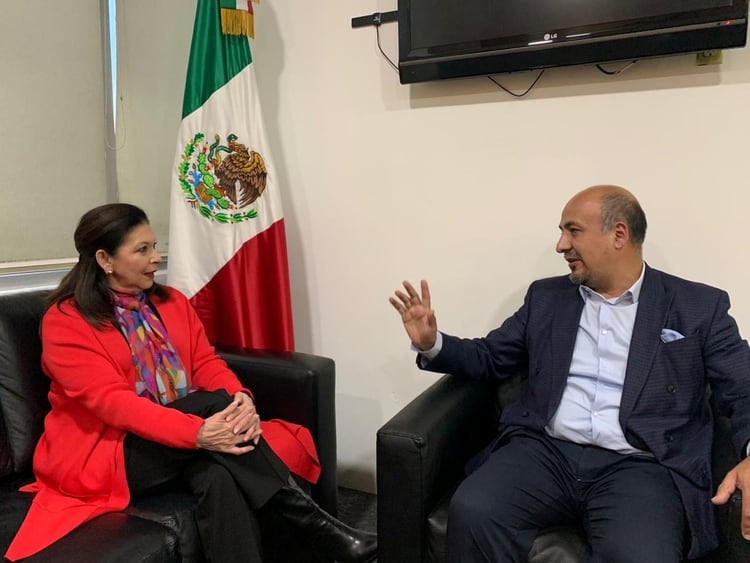 Maria Teresa Mercado, embajadora de México en Bolivia con el subsecretario de América Latina y el Caribe, Maximiliano Reyes (Foto: Especial)