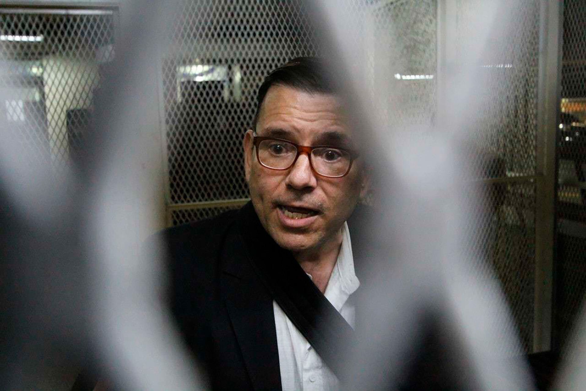 Fotos nota GuatemalaEx candidato presidencial condenado en Estados Unidos por lavado de dinero del narcotráfico. Fue dejado en libertad en ese país y deportado a Guatemala, donde ha sido favorecido por la justicia.