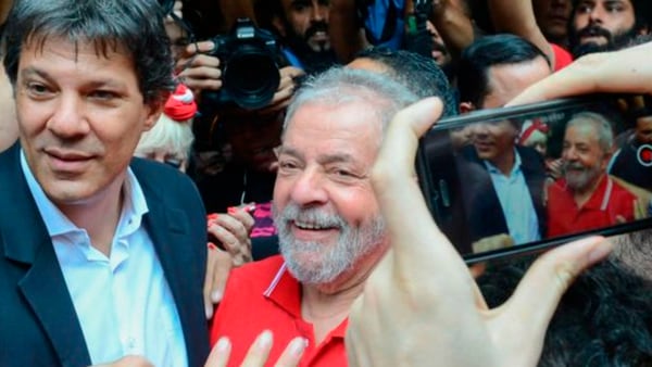 Lula junto a Fernando Haddad
