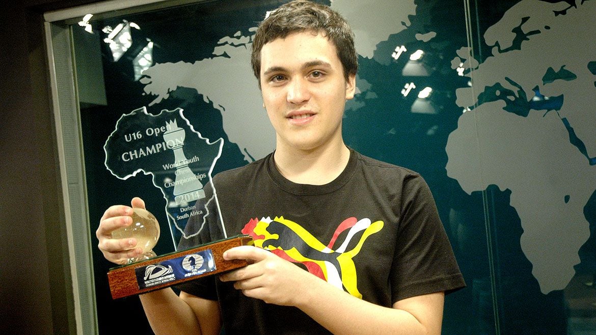  El juvenil Alan Pichot (el ajedrecista argentino que a más temprana edad logró el título de gran maestro) será la figura atrayente de un torneo online que organiza la municipalidad de Neuquén a partir de este sábado.