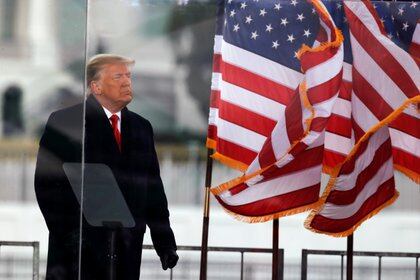 Trump al final de su discurso en Washington DC. Foto: REUTERS/Jim Bourg