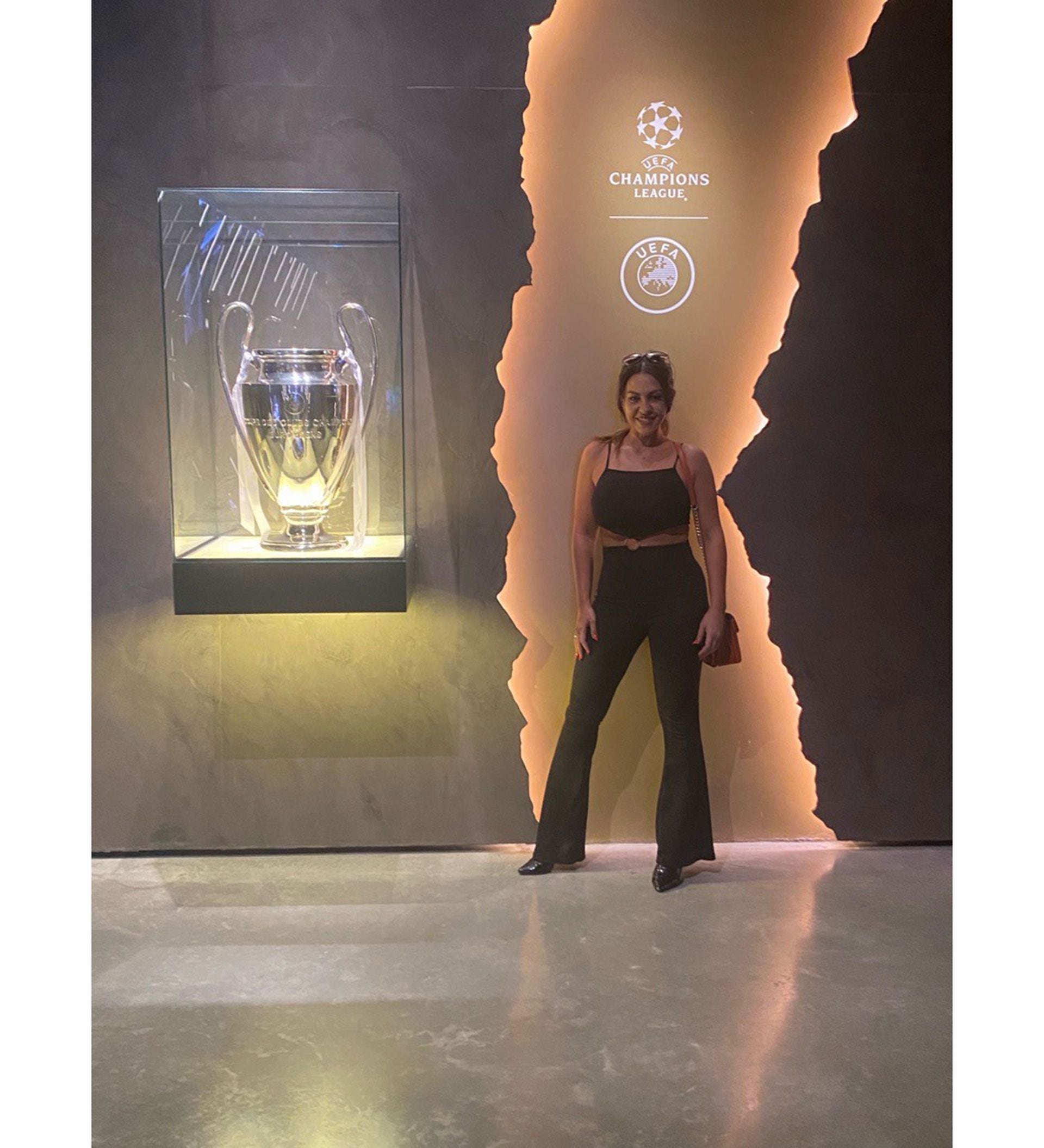 Tamara Alves viaja por el mundo representando futbolistas