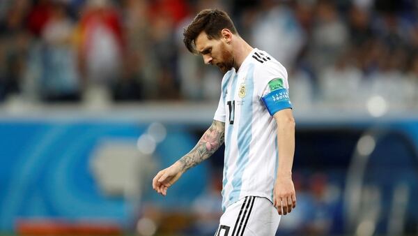 La decepción de Messi durante la derrota argentina ante Croacia (REUTERS/Matthew Childs)