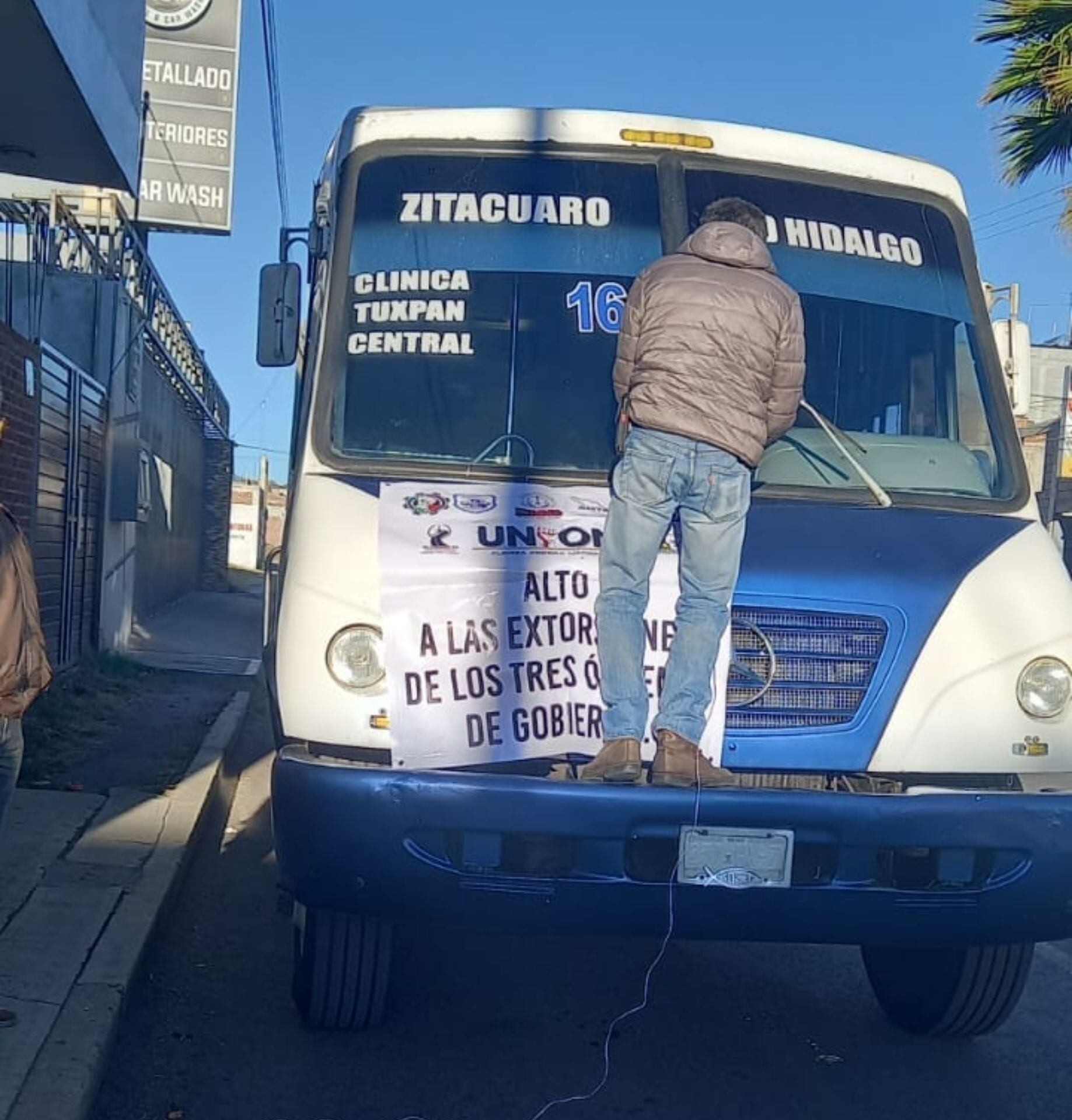 Paro de transportistas en Michoacán