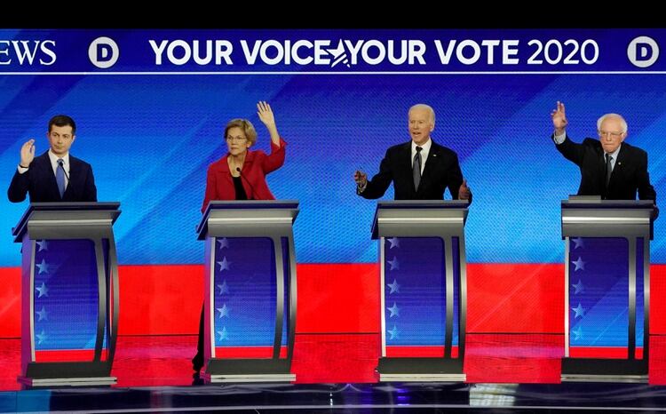 Pete Buttigieg, Elizabeth Warren, Joe Biden y Bernie Sanders. REUTERS/Brian Snyder TPX IMAGES OF THE DAY