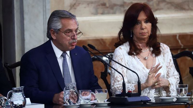 Cristina se prende como Alberto al modelo ruso o al modelo chino (las autocracias) (Reuters)