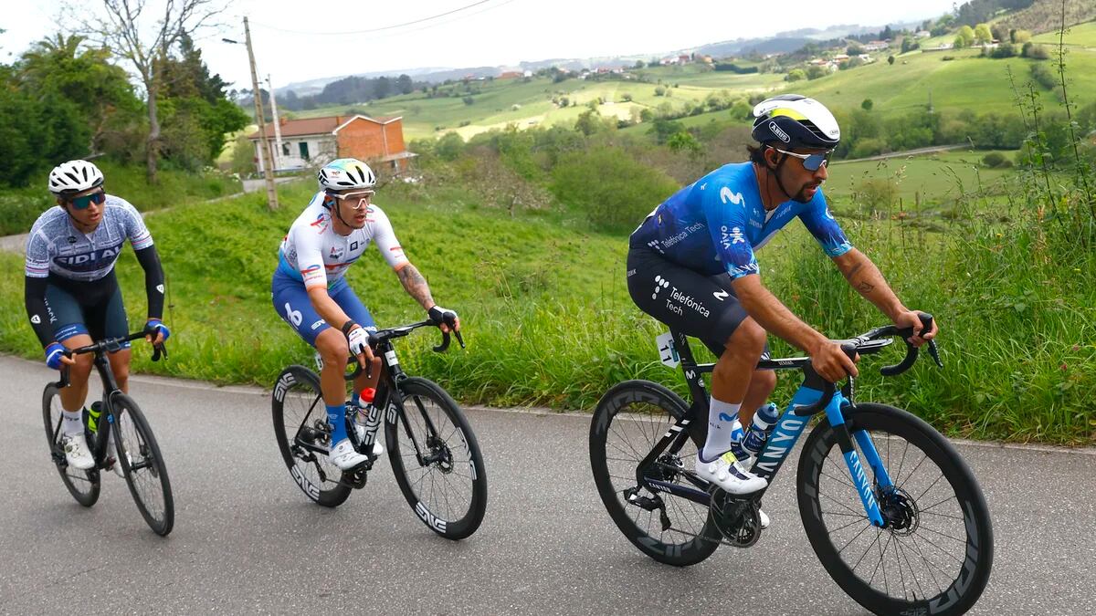 Giro de Italia etapa 4 - EN VIVO: Fernando Gaviria apunta para el sprint final