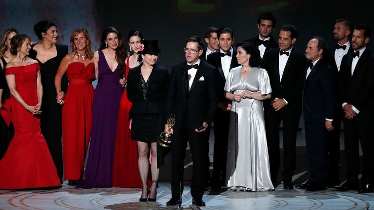 El elenco de “The Marvelous Mrs. Maisel” en los premios Emmy