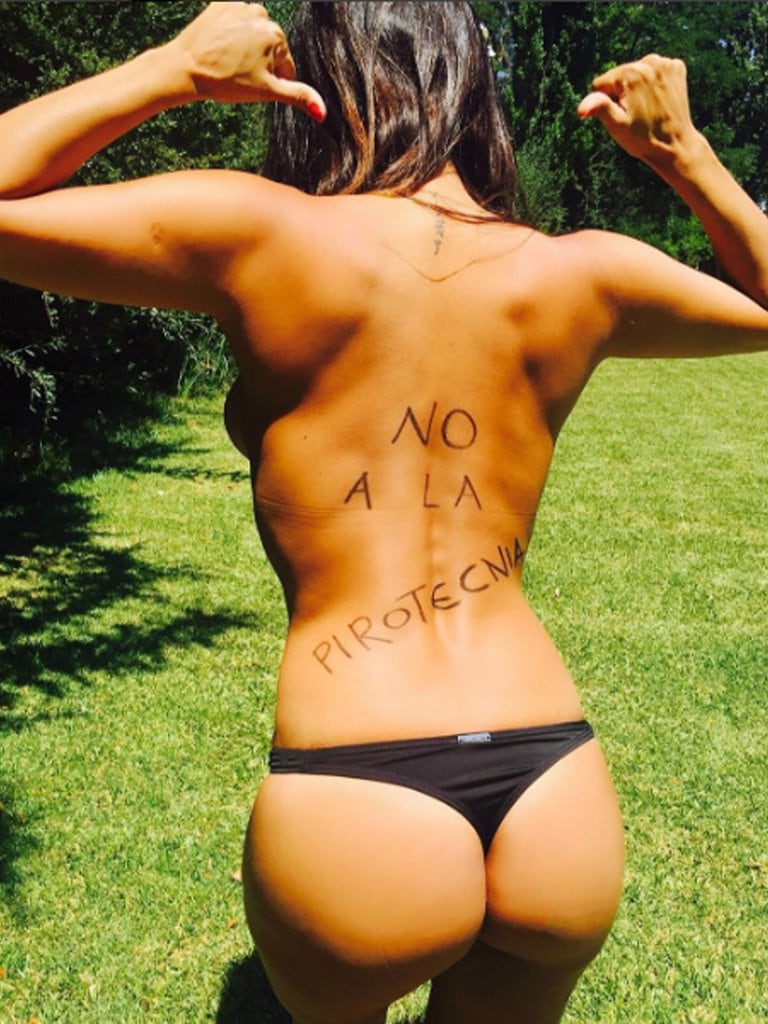 Silvina Escudero Posó En Topless Para Pedir Que En Las Fiestas No Se Use Pirotecnia Infobae