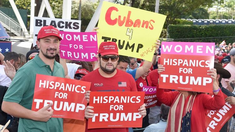 Hispanos a favor de Trump en Miami (AFP)