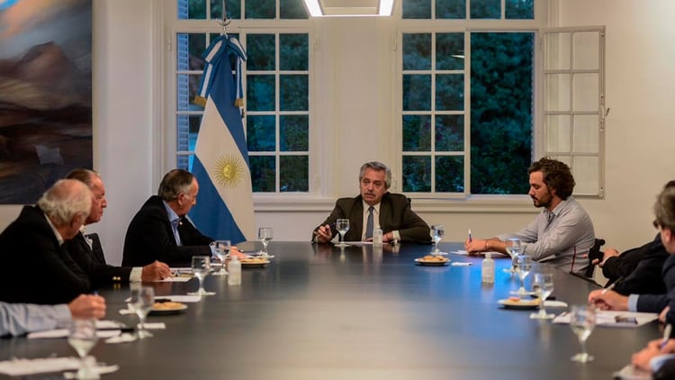 Alberto Fernández en su reunión con la cúpula de la Unión Industrial Argentina