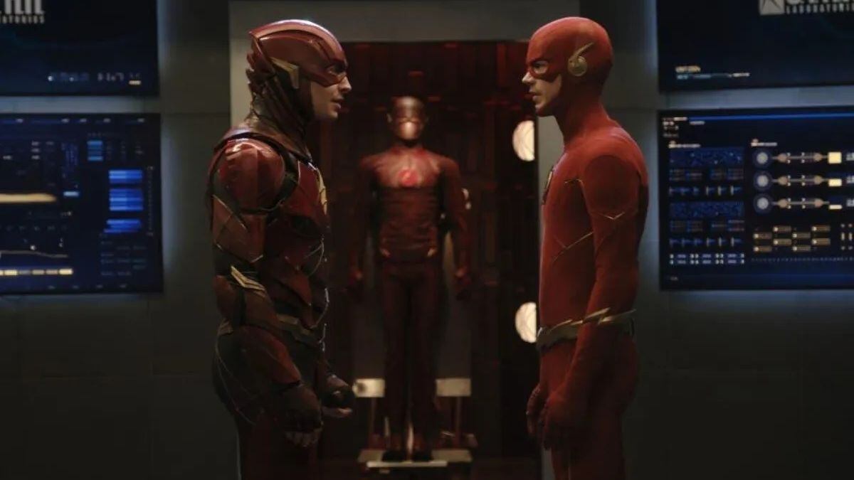 The Flash. Ezra Miller y Grant Gustin. Crisis en tierras infinitas (The CW)