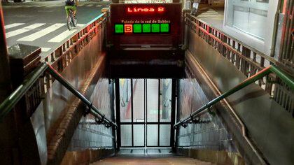 Paro de subte en la línea B (Adrián Escandar)