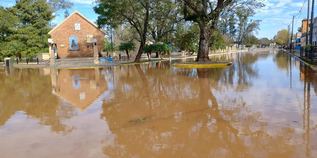 Inundaciones en Concordia: comenzó a descender el nivel del río Uruguay 
