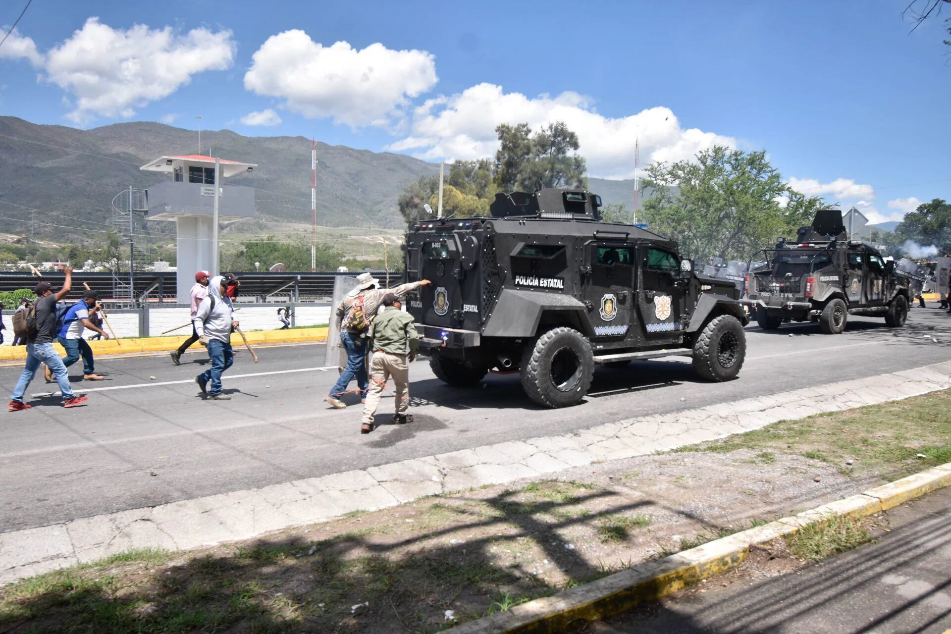 Presuntamente, las movilizaciones en Chilpancingo habrían sido realizadas con la intención de exigir la liberación de dos transportistas y supuestos integrantes de Los Ardillos. (DASSAEV TÉLLEZ ADAME/CUARTOSCURO)